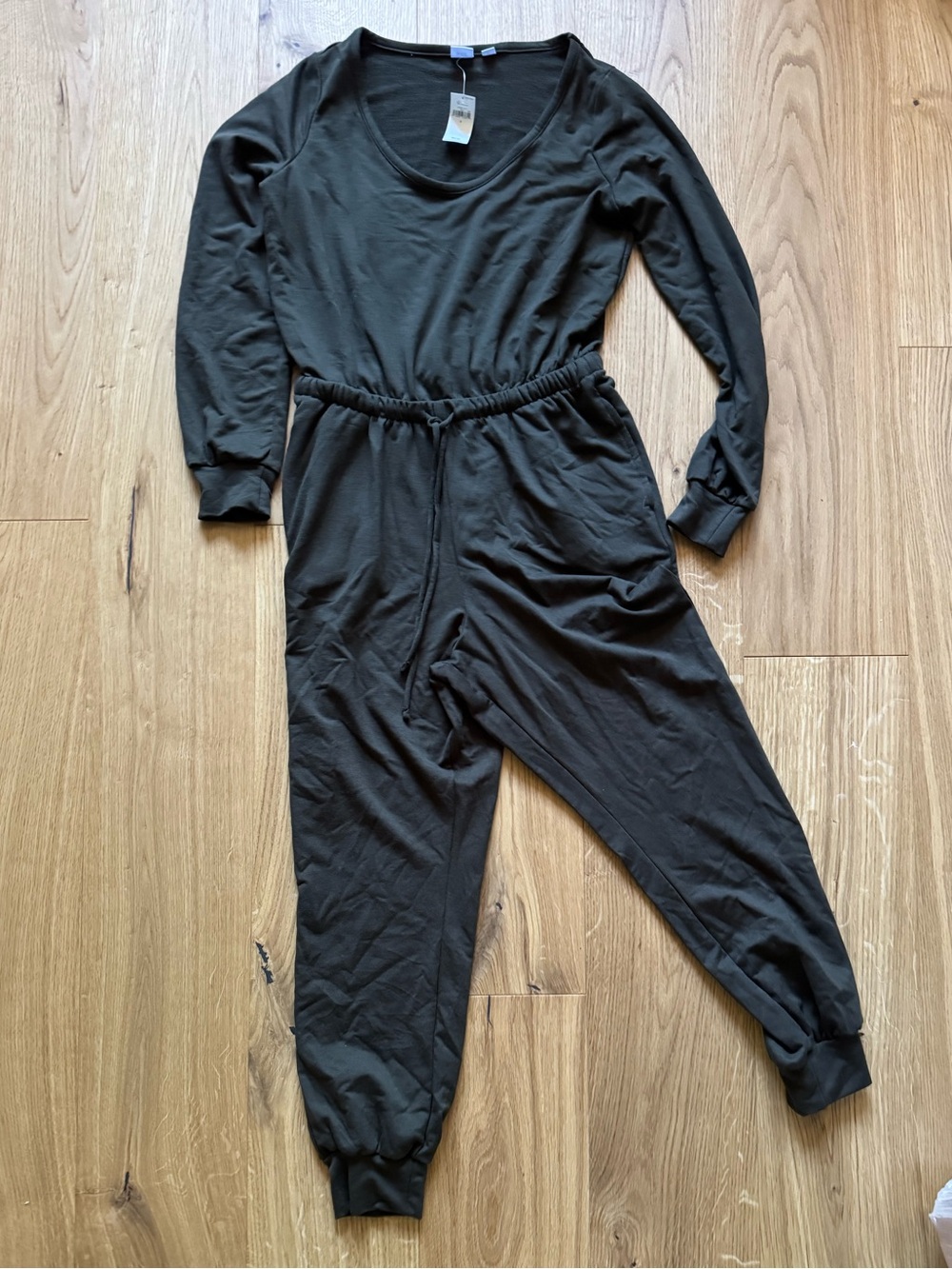 Womenβs Olive Long-Sleeve Jumpsuit